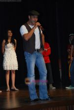 Salman Khan promotes Veer at college fest in Jamnabai, Mumbai on 4th Jan 2010 (14).JPG
